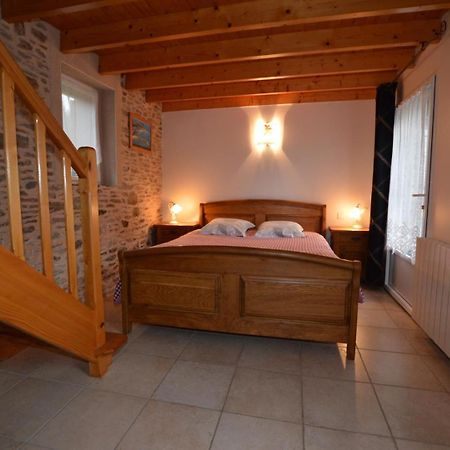 La Pahorie Bed and Breakfast Saint-Méloir-des-Ondes Exteriör bild