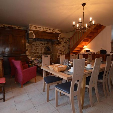 La Pahorie Bed and Breakfast Saint-Méloir-des-Ondes Exteriör bild